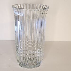 Vintage FTDA 1986 Large Crystal Glass Ribbed Flower Vase Floral Arrangements EUC